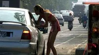 Prostituată pe Autostrada Soarelui, din dragoste pentru iubit. „Asta e puştoaică, e aşa... are mintea slabă“

