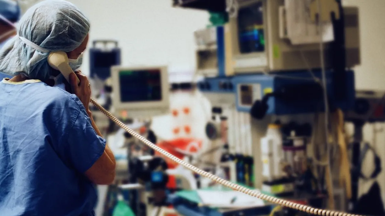 Mărturiile uluitoare ale unei asistente din Arad: ”Majoritatea celor care mor în Arad sunt cu COVID, doar că nu-s testați”