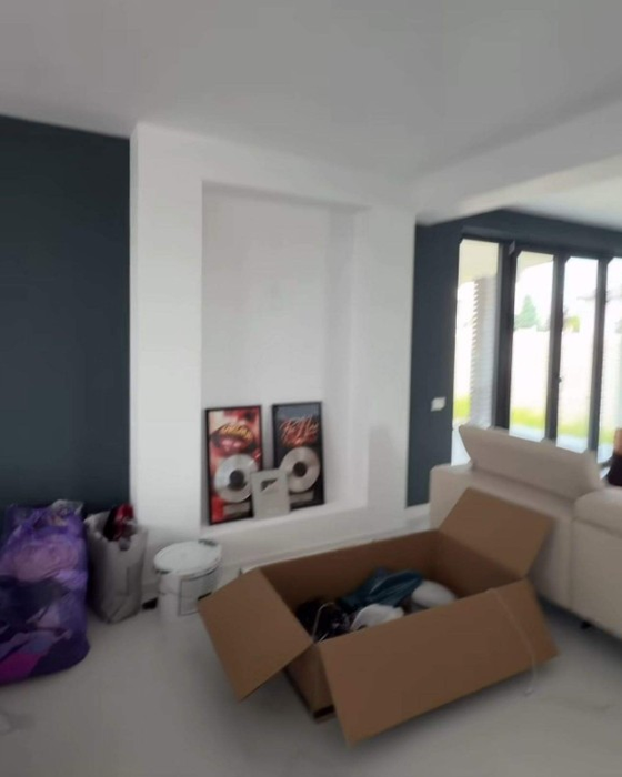 Cum arată noua vilă a lui Babasha? Imagini rare cu locuința manelistului, vecin cu Dorian Popa
