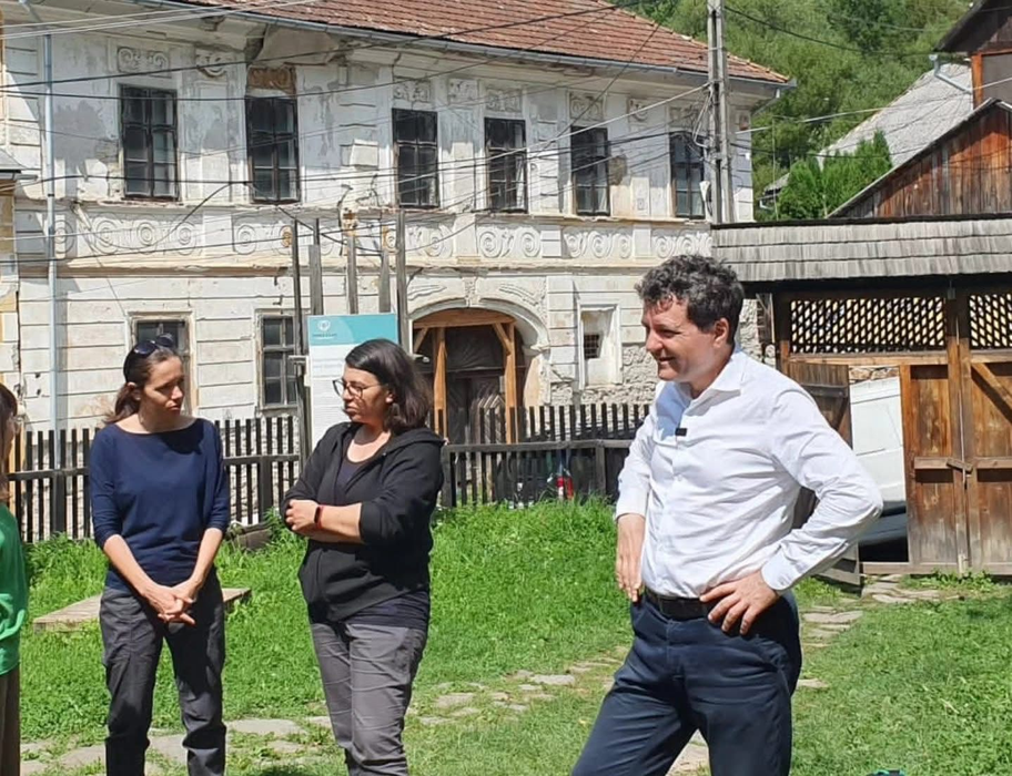 Sursă: Facebook Adoptă o Casă la Roșia Montană