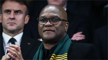 Ambasadorul Africii de Sud în Franța, găsit mort într-un hotel de lux din Paris. Rezervase o cameră la etajul 22