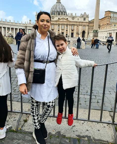 Oana Roman, mesaj dur pentru cei care au criticat-o după ce a plecat în Italia: ”Nu renunț la vacanțe! Nu mă las antrenată în nebunia asta”