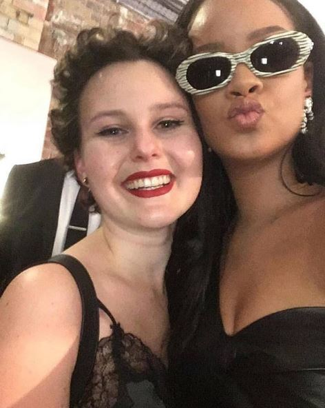 Rihanna, distrusă de durere! “Niciodată nu vei fi uitată!” Pe cine a pierdut celebra artistă