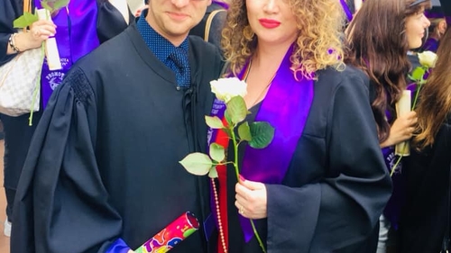 Oana Lis mai are un hop de trecut pentru a termina Facultatea de Psihologie: ”Viorel mă ascultă la lecții”