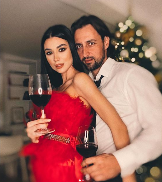 Cristina, soția actorului de telenovele Denis Ștefan, este însărcinată!