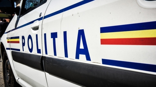 Un copil de 11 ani, lăsat în mașină nesupravegheat, a provocat un accident în Vaslui