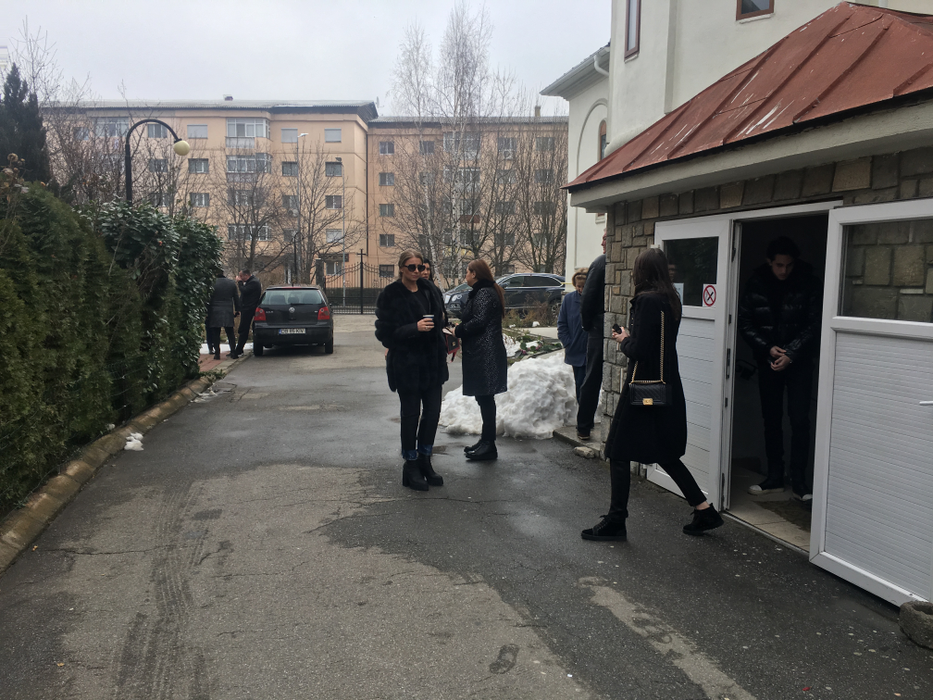 Laurențiu Reghecampf și-a înmormântat, marți, tatăl. Familia și prietenii au fost alături de celebrul antrenor