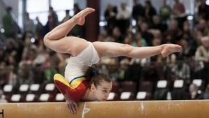 Performanta uluitoare! Medalii pentru sportivii romani la Campionatul European de Gimnastica! Aur la fete si argint la baieti!