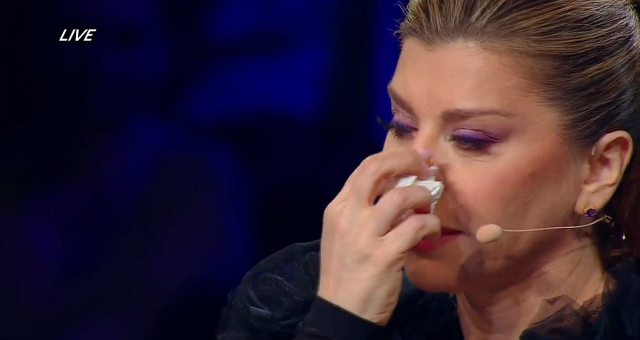 Loredana Groza, în lacrimi după ce un adolescent nevăzător a cântat la pian pe scena de la Next Star: “Am simţit că ne spunea despre singurătatea lui”