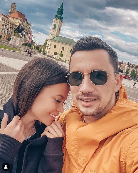 Dragostea plutește în aer pentru  Flick Domnul Rimă și Miss Planet! ”Este majoră?” Ce a răspuns omul de radio la comentariile fanilor