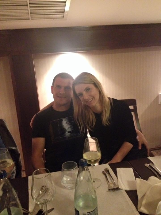 După ce a slăbit 40 de kilograme, ADINA BOURCEANU şi-a schimbat look-ul! Vedeta a renunţat la blond
