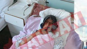 Socra din cotet, bolnava psihic