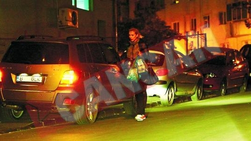 Iulia Vantur gateste de la restaurant