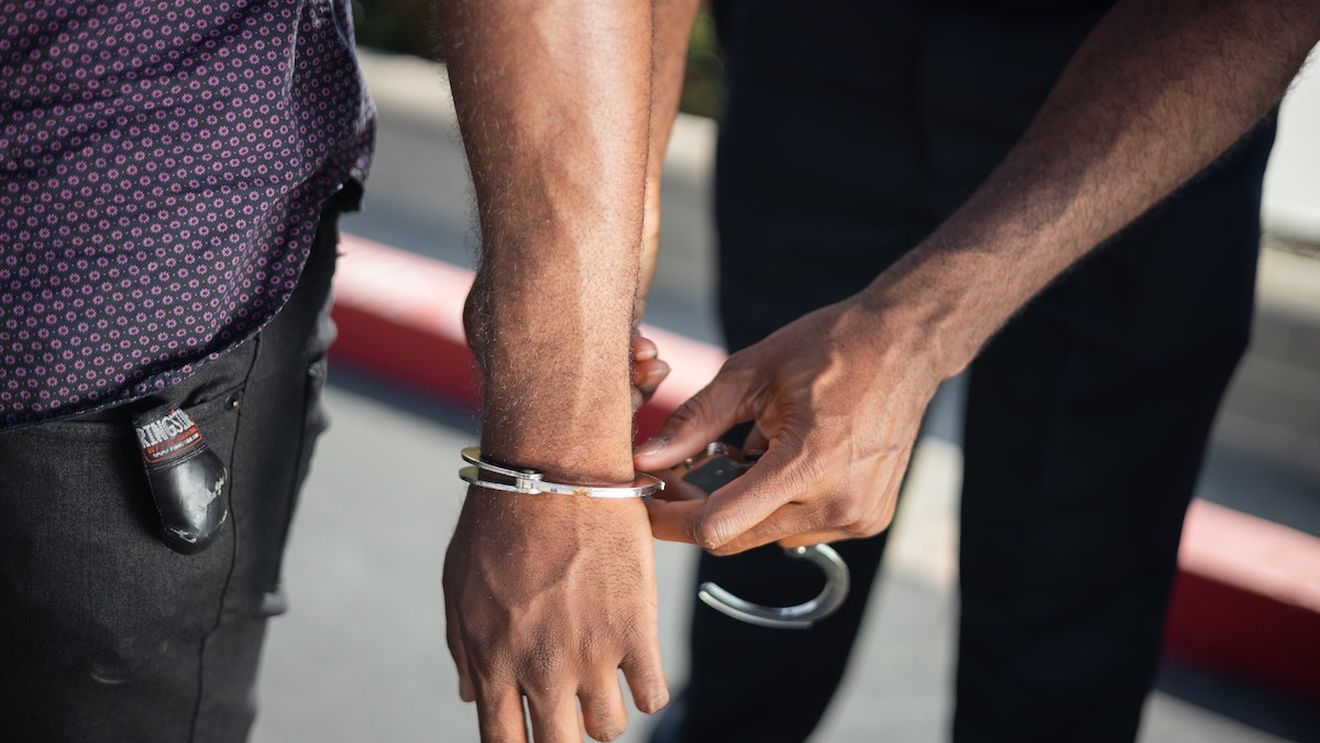 Un român de 31 de ani a luat taxiul până în Austria ca să-și pedepsească iubita. Femeia îl anunțase că îl părăsește