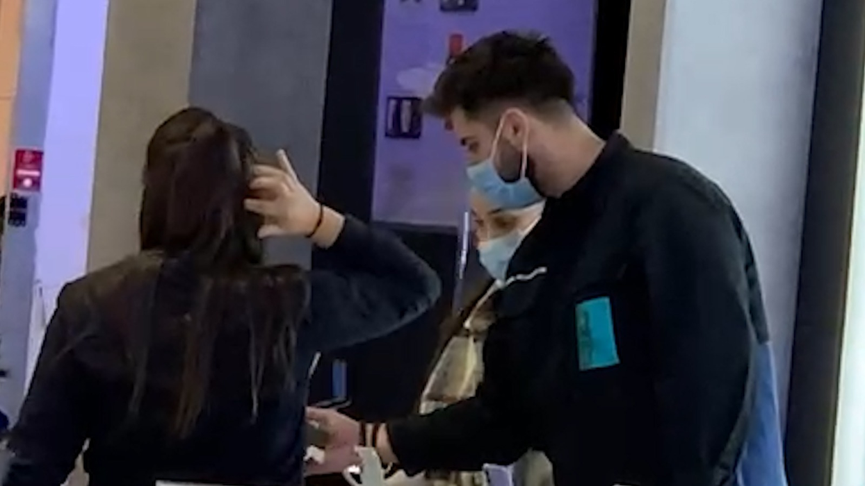 Cum îşi răsfaţă Theo Rose iubitul în prag de sărbători? Artista nu se uită la bani atunci când vine vorba de cei dragi