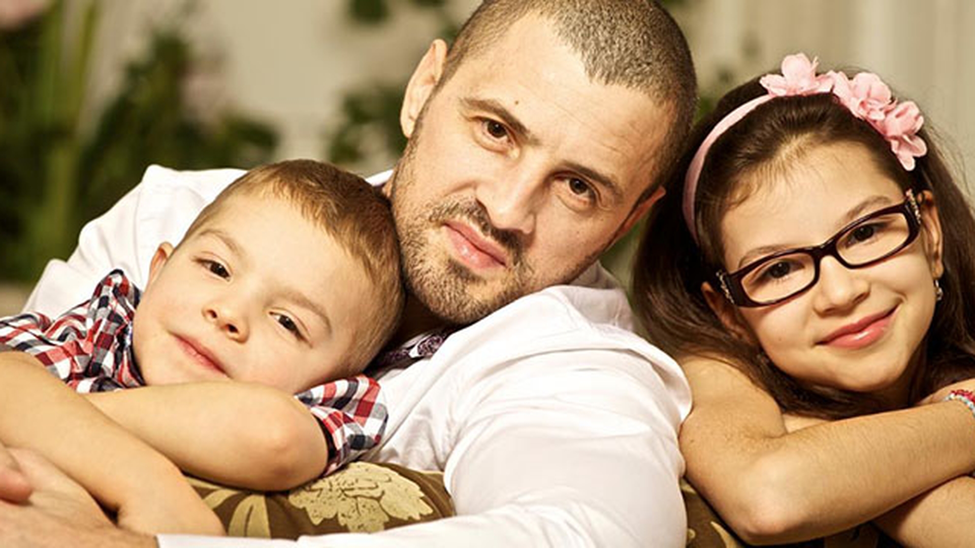 Pe el il stie toata lumea, dar cum arata sotia lui pavel Stratan? Cei doi sunt impreuna de peste 16 ani!