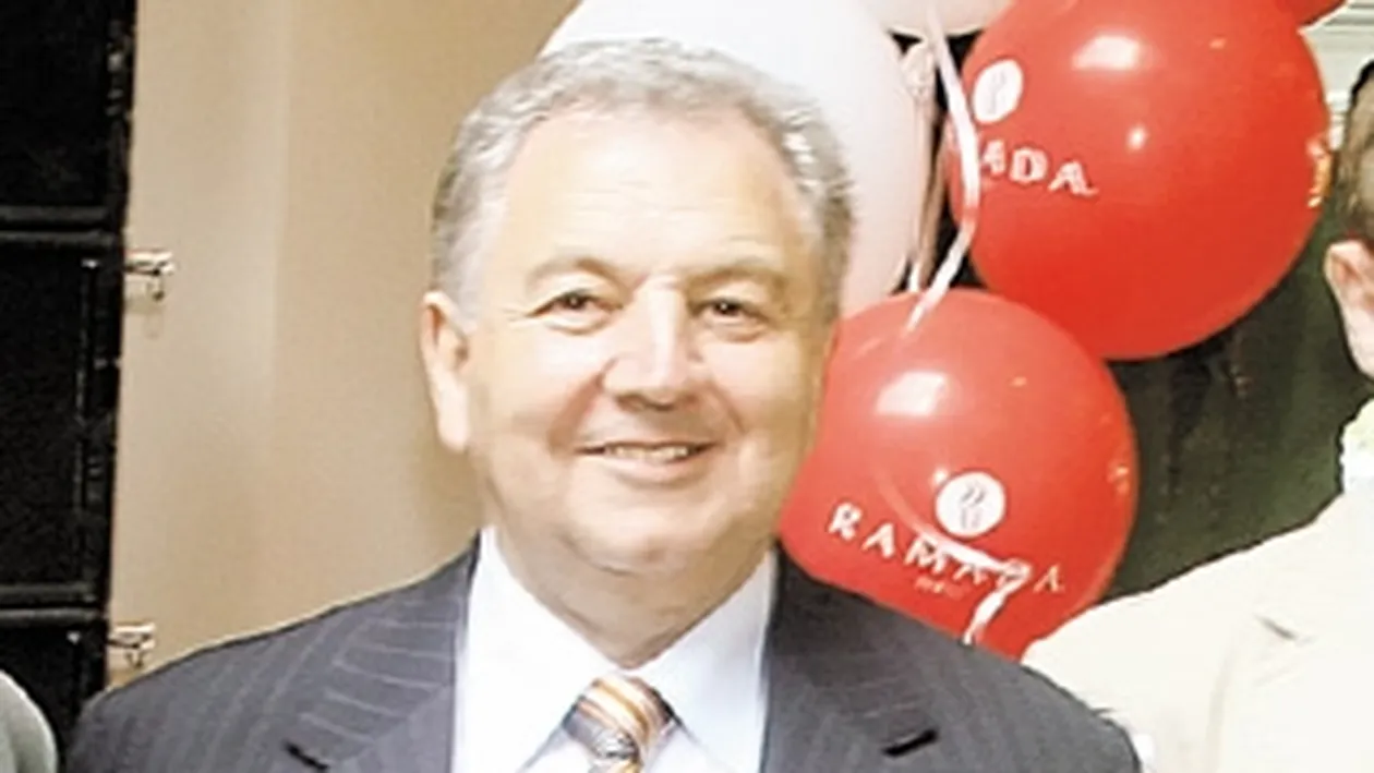 Magnatul sibian ar avea o relatie cu directoarea Atlassib Italia. Soferii lui Carabulea, sclavi pe plantatia amantei