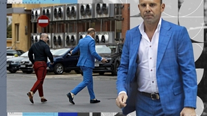 Cum i-am surprins pe Robertino Georgescu și Dan Drăgulin, ziua în amiaza mare. Sunt multimilionari, dar merg pe jos!