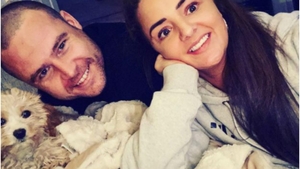 Danny Miller din Emmerdale s-a logodit și urmează să devină tătic: "Ne pregăteam să începem procedura de fertilizare in vitro. Sunt în emoționat și în stare de șoc"
