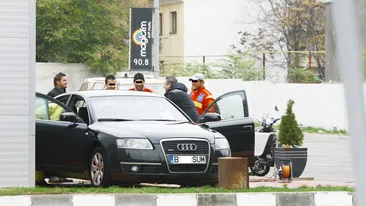 Marius Sumudica, “stand-up comedy” intr-o spalatorie. “Pantera” Lita i-a urmarit fiecare miscare