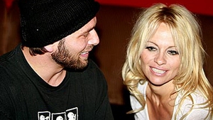 Pamela Anderson s-a recasatorit cu Rick Salomon! Nunta a fost organizata in SECRET!