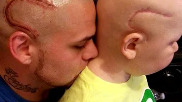 Un tată şi-a tatuat cicatricea fiului său de opt ani. Povestea care a emoţionat o lume întreagă