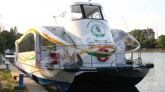 Vaporul Bucur va fi lansat sambata, pe lacul Harastrau