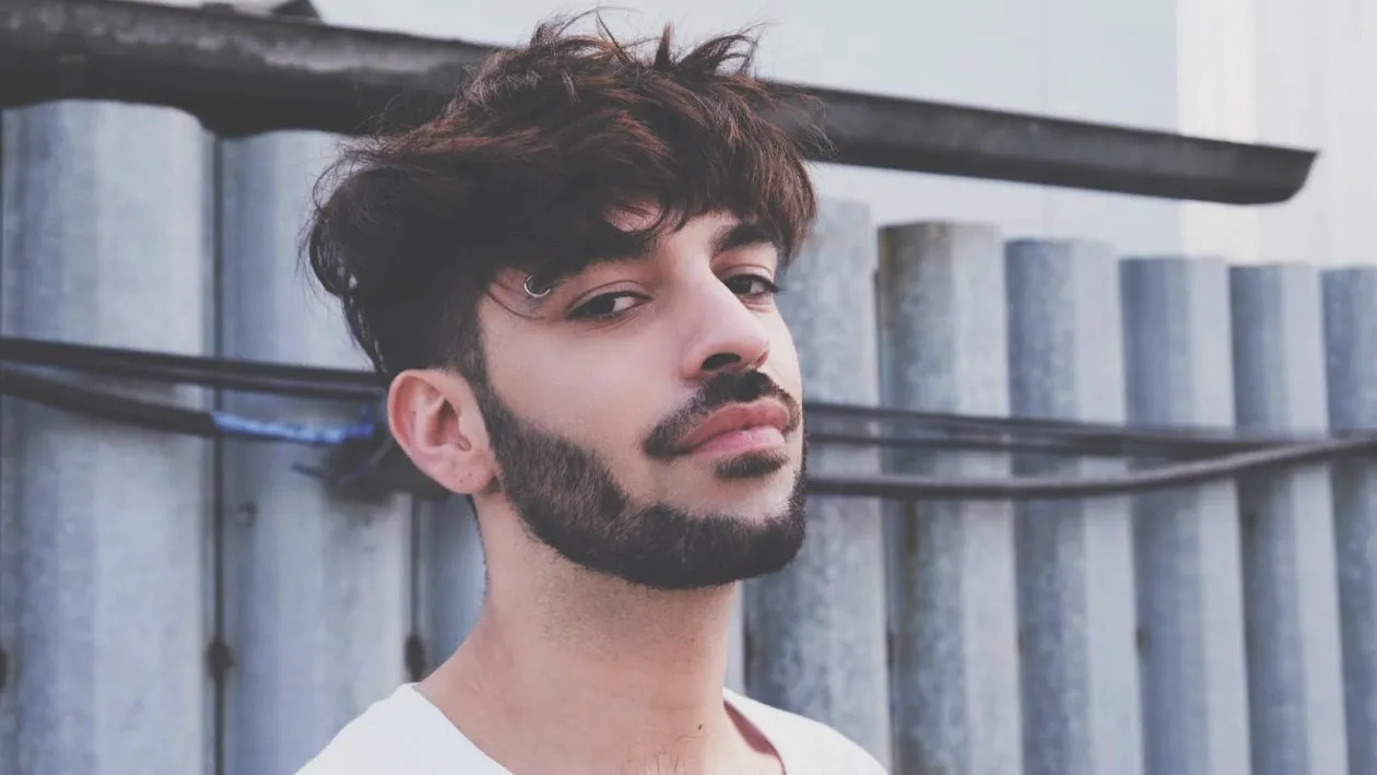 Fiul Luminiţei Anghel, în stare deplorabilă! David Puşcaş stă cu săptămânile nespălat pe dinţi şi corp: Aştept să mă mănânce gândacii