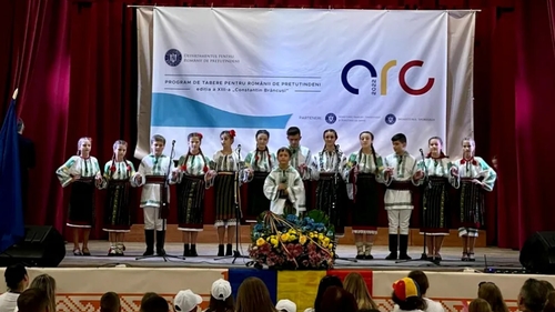 Programul de tabere „ARC”, lansat marți, va reuni tinerii din diaspora și comunitățile istorice ale românilor de peste graniță