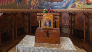 O româncă, în vârstă de 36 de ani, a fost arestată după ce a furat din cutia milei. Ce metodă ingenioasă avea