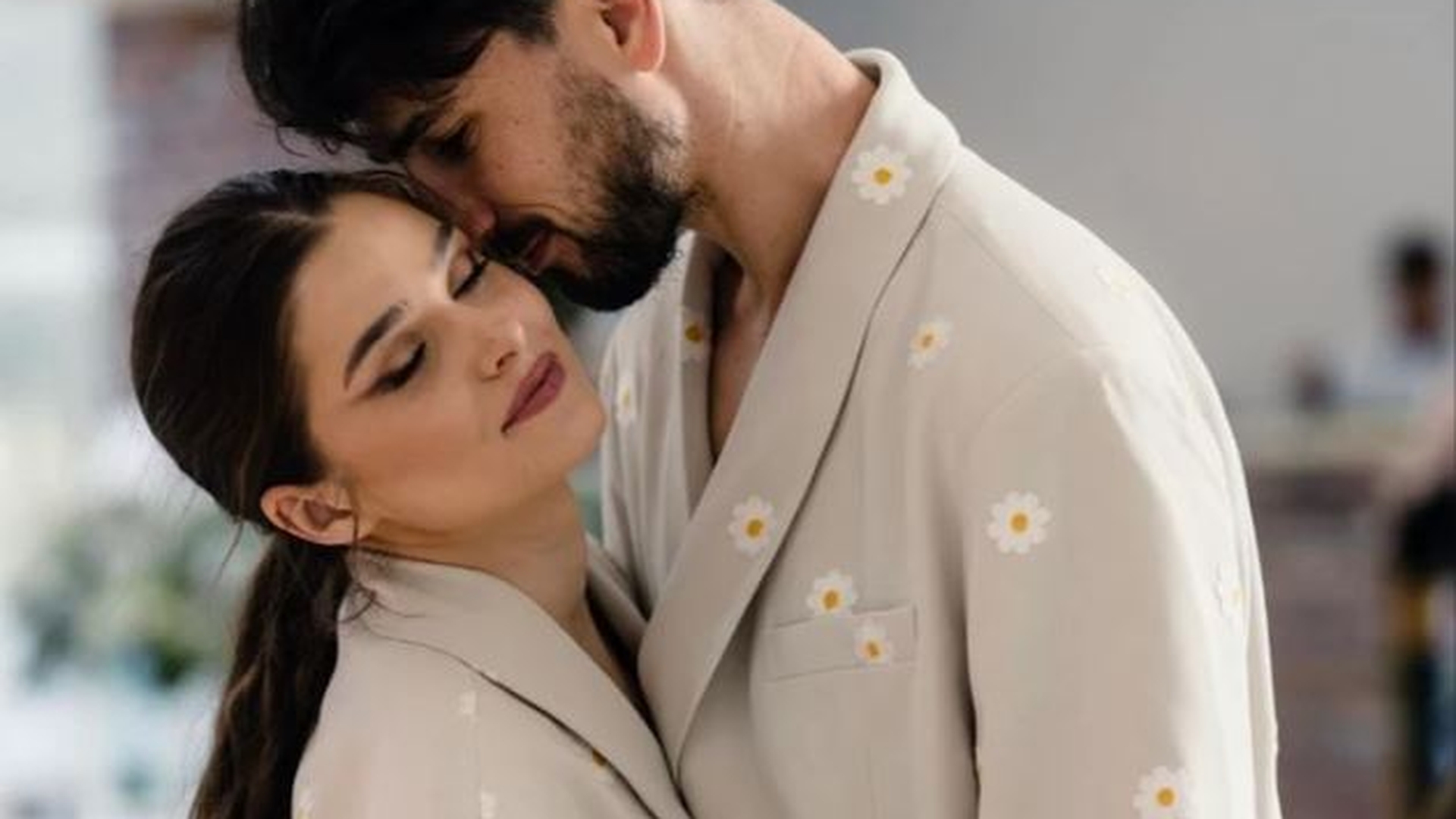 Imagini de la nunta lui Theo Rose cu Anghel Damian! Cum arată rochia ei de mireasă: „Simplu si cu sens”