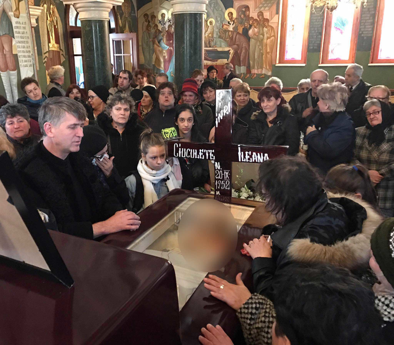 Gestul făcut de Cristian Pomohaci chiar la căpătâiul Ilenei Ciuculete i-a şocat pe oameni!