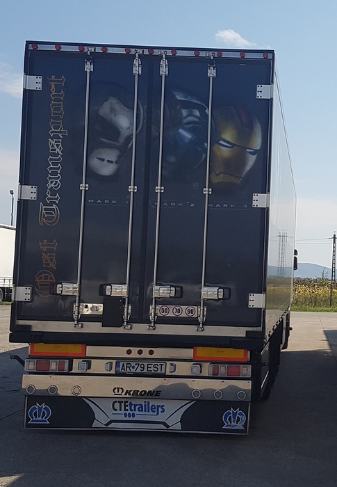 "Iron Man", văzut din spate