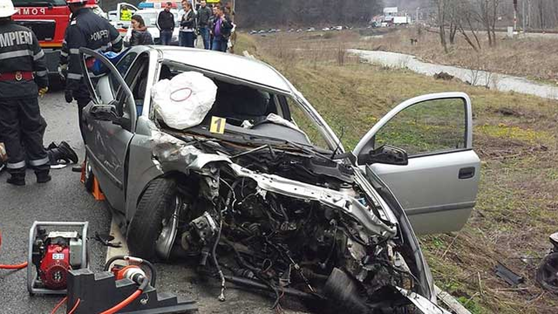 ULTIMA ORA! Accident teribil pe DN1, in zona Ploiestiului! O persoana a murit si alte cinci au fost ranite