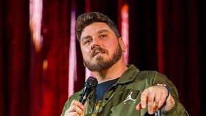 Micutzu te face comediant cu diploma! Avem toate detaliile