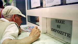 Creşteri alarmante ale taxelor şi impozitelor locale! Totul are legătură cu...contribuţiile sociale!