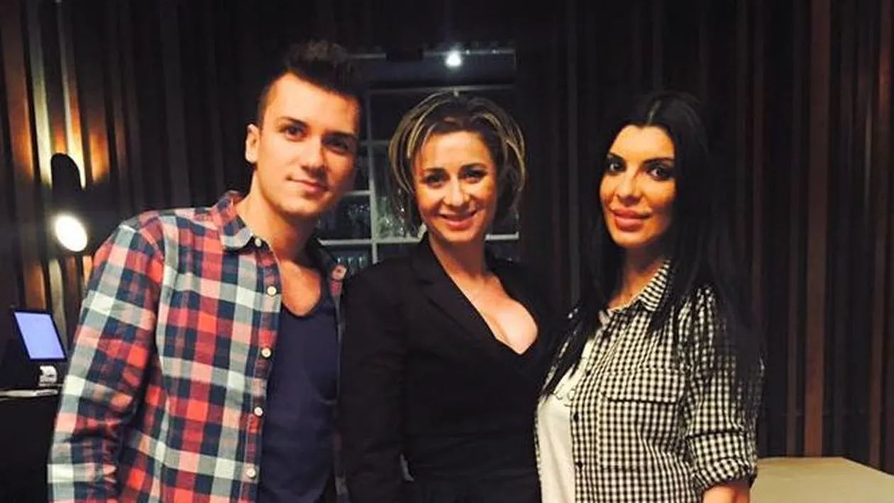 ANDREEA TONCIU s-a pozat fără strop de machiaj, alături de naşa ei, ANAMARIA PRODAN! Cum arată bruneta mai naturală ca niciodată