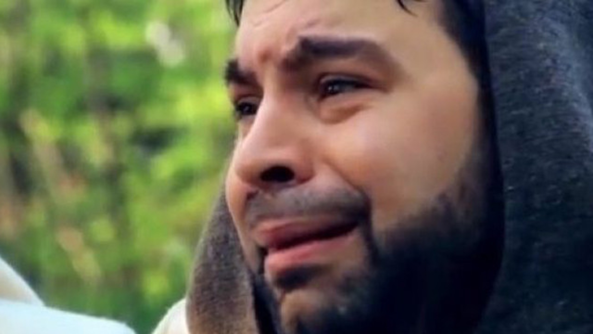 "Si-a venit nebunul de Salam, cu cel mai tare program!" Cu ce se “droga” de fapt manelistul ca sa reziste pe scena!
