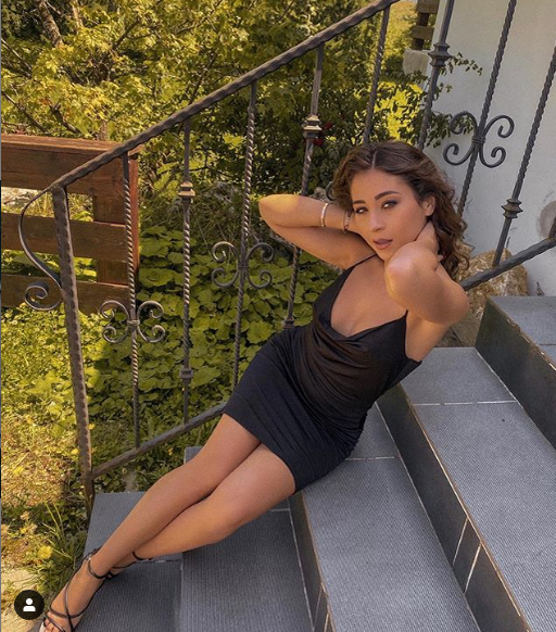 Nicole Cherry, acum o cântăreață de succes, s-a lansat în cariera muzicală la 14 ani