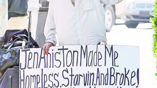 Un om al strazii acuza: "Jennifer Aniston m-a lasat pe drumuri"
