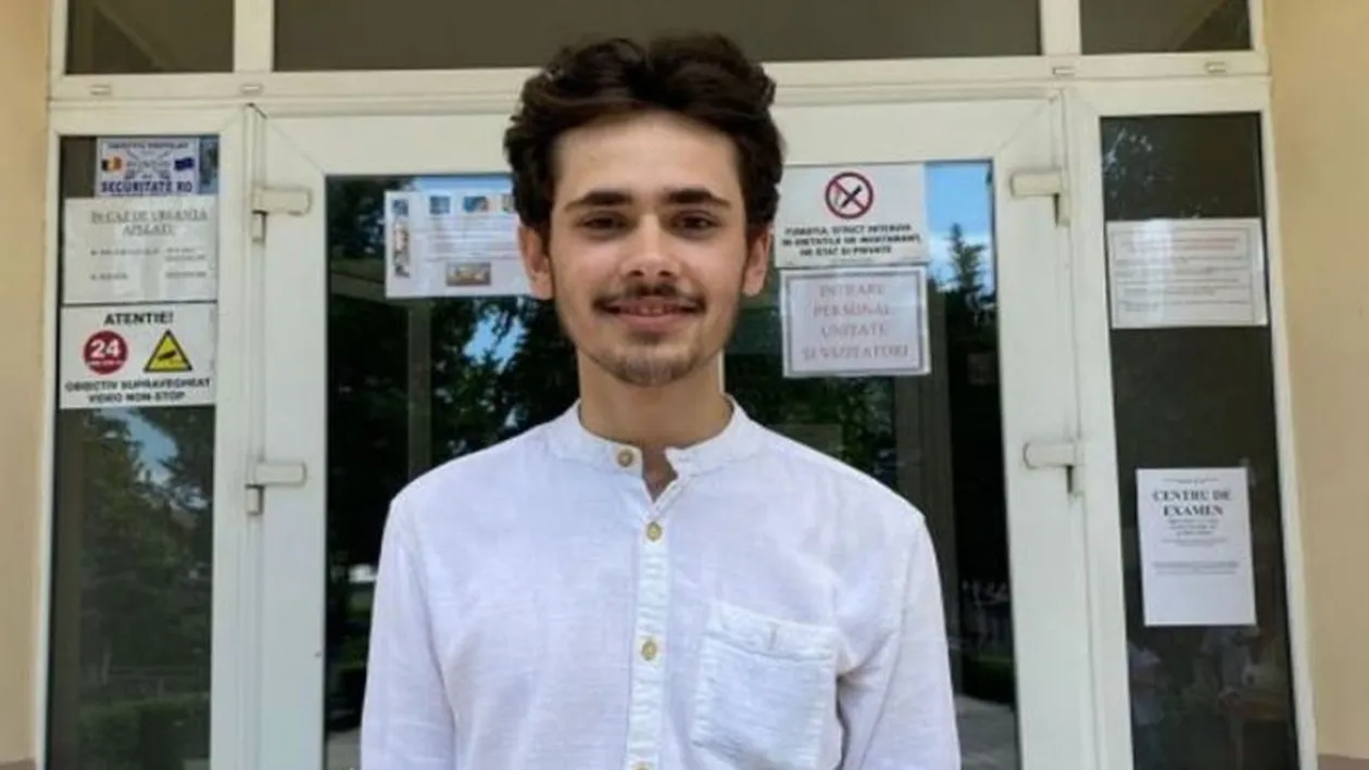 Povestea emoționantă a lui Mihai, elevul care a luat 10 la BAC. Olimpic la 2 materii, a făcut naveta, zilnic, câte 5 kilometri ca să ajungă la liceu
