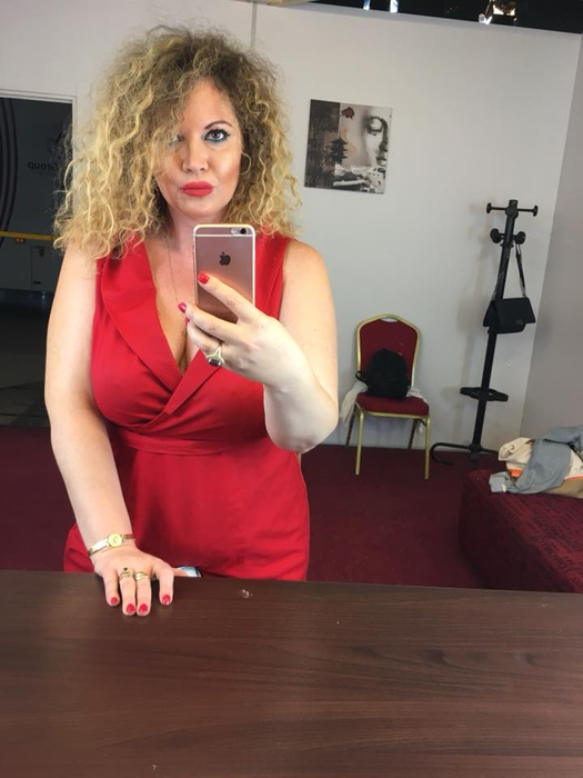 Oana Lis a făcut publică o poză dintr-un salon de oncologie. Fanii au izbucnit în lacrimi când au văzut mesajul