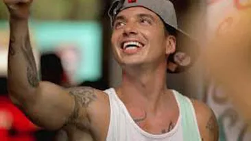 Simona Trasca, Raluca Dumitru si Anelise Tania ii fac show la piscina lui J Balvin, columbianul care canta celebra Tranquila!