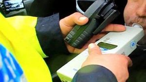 Cu permisul suspendat și o alcoolemie record! Așa a fost prins la volan un șofer din Vaslui