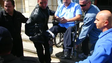 Nu te-ai fi gandit niciodata ce fac oamenii lui Vantu in toiul noptii! Iata dovada poftelor vinovate ale lui SOV!