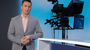 „Ai gagică?!” Secretul din trecutul amoros al lui Cosmin Stan, prezentatorul Știrilor Pro TV