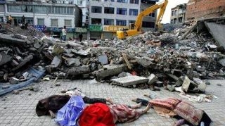 China decreteaza zi de doliu national, in memoria victimelor seismului produs saptamana trecuta