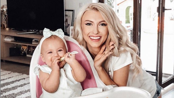 Andreea Bălan este cea mai fericită mămică. Mezina familiei a rostit primul cuvânt