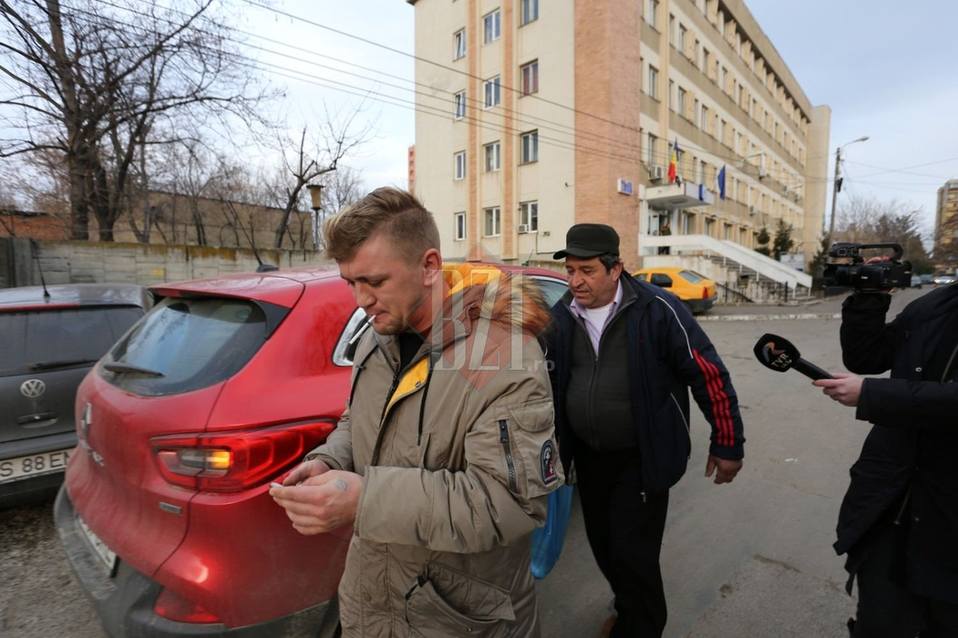 A sunat la 112 după ce a ucis o femeie, apoi s-a întors la locul accidentului pentru a-și privi victima | FOTO+VIDEO