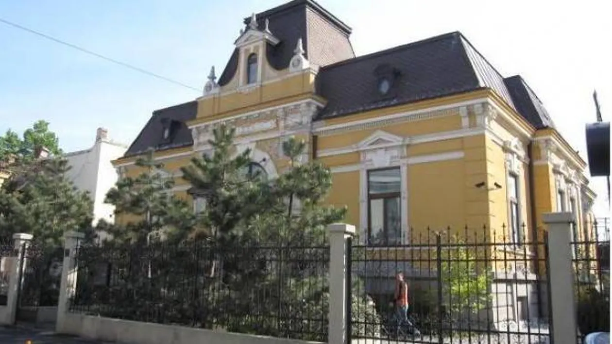 Vezi ce vile si bolizi de lux poti sa cumperi de la licitatiile facute de firmele de executari! Preturile sunt cu 25% mai mici!